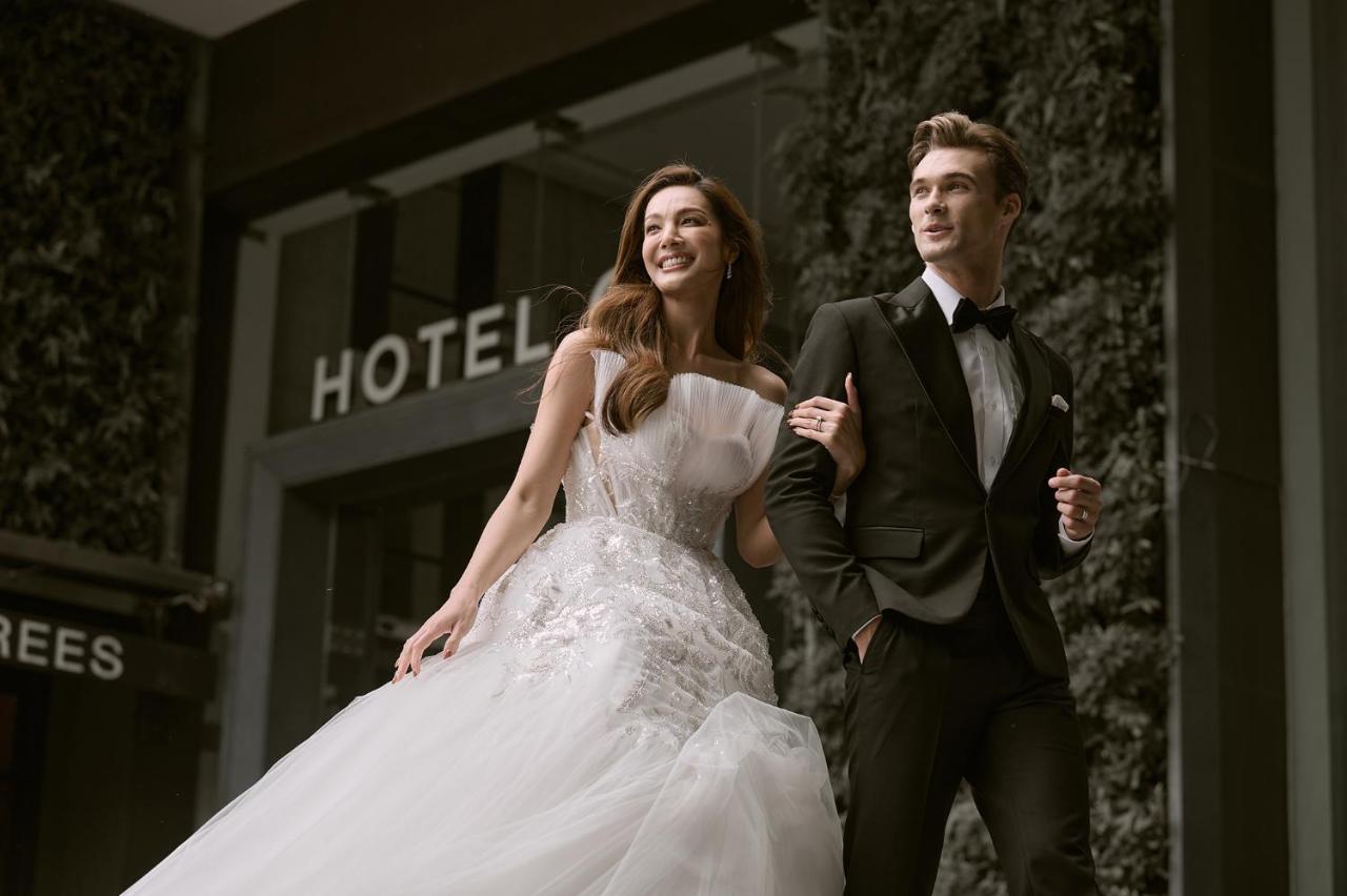 Pullman Bangkok Hotel G Extérieur photo Wedding couple
